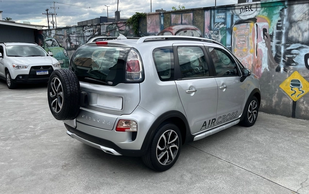 imagem-https://www.socarrao.com.br/sc-vehicle-images-prod/3094908/1789411707160-64cdd012815b4856abf1912bb96452b4_1786137722448.jpg