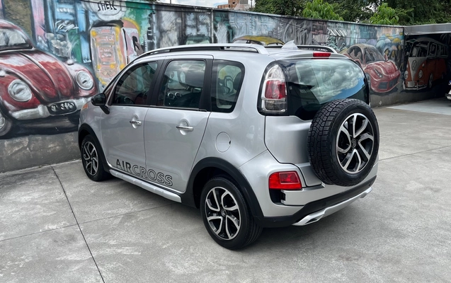 imagem-https://www.socarrao.com.br/sc-vehicle-images-prod/3094908/1789411707162-489ba93de1af40eb967004d5aff013e4_1786137722454.jpg