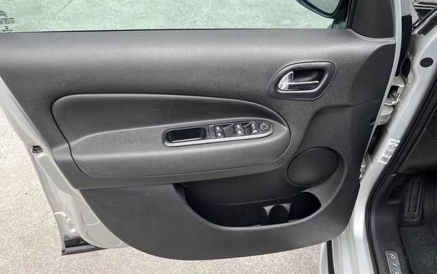 imagem-https://www.socarrao.com.br/sc-vehicle-images-prod/3094908/1789411707170-cc34881a696d4b7e811fd0135b421258_1786137722470.jpg