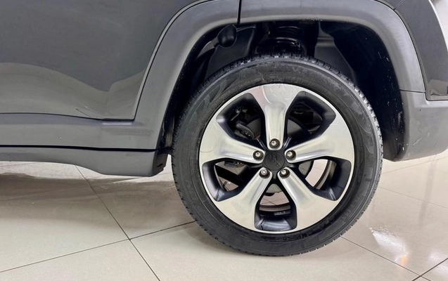 imagem-https://www.socarrao.com.br/sc-vehicle-images-prod/3094921/1789420493949-6910903_11_B_b2f1ccd6f7.jpeg