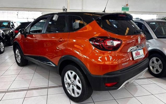 imagem-https://www.socarrao.com.br/sc-vehicle-images-prod/3094930/1787590407902-8360905_2_B_6248b031bd.jpeg