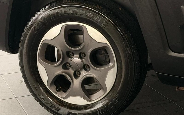 imagem-https://www.socarrao.com.br/sc-vehicle-images-prod/3094934/1789126714433-8293445_15_B_1f57278895.jpeg