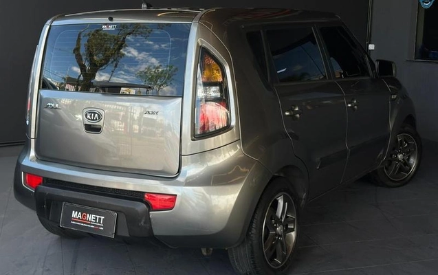 imagem-https://www.socarrao.com.br/sc-vehicle-images-prod/3094936/1788399692919-8343125_12_B_b87dfbe99c.jpeg