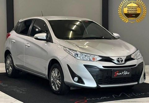 Toyota Yaris 2022 Prata — foto 1 de 3