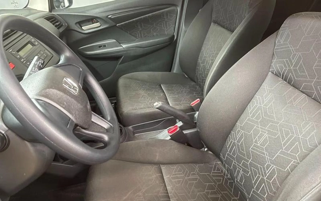 imagem-https://www.socarrao.com.br/sc-vehicle-images-prod/3096202/1789170265717-8360991_1_B_ce325c6520.jpeg