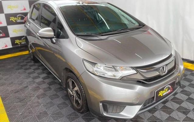 imagem-https://www.socarrao.com.br/sc-vehicle-images-prod/3096202/1789170265729-8360991_9_B_b7b7ad2d45.jpeg