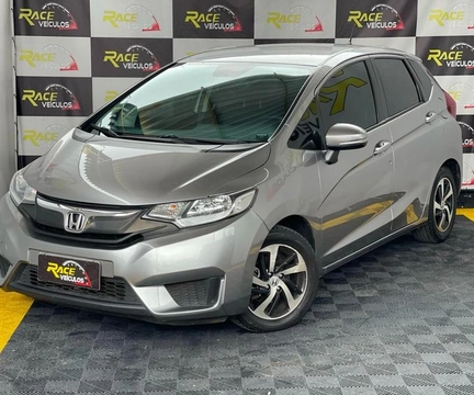 Honda Fit 2015 Cinza — foto 1 de 3