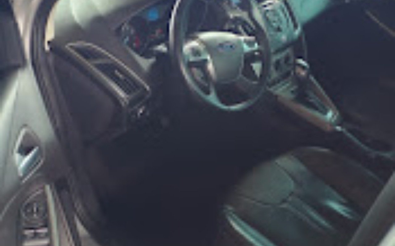 imagem-https://www.socarrao.com.br/sc-vehicle-images-prod/3096713/1786213559900-SU1HLTIwMjYwODA4LVdBMDM0MS5qcGc.jpg