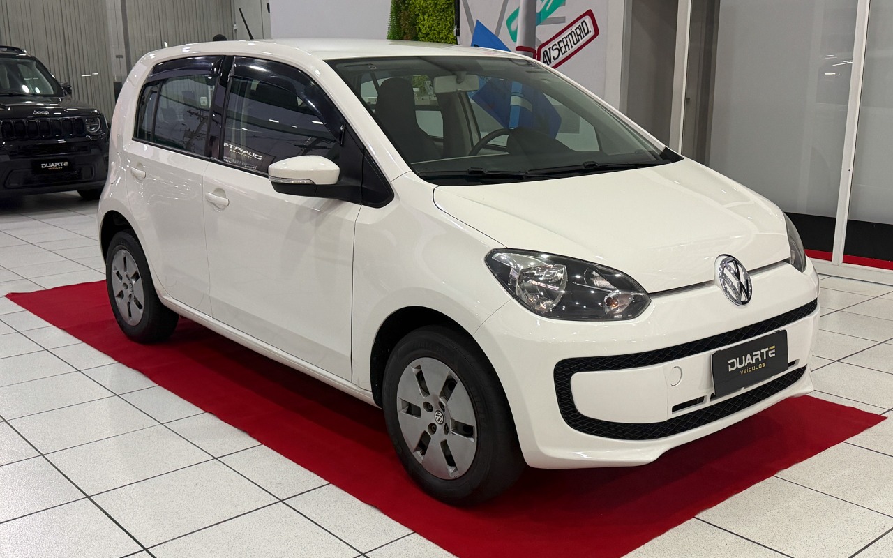 Volkswagen Up! 2016 Branco — foto 1 de 3