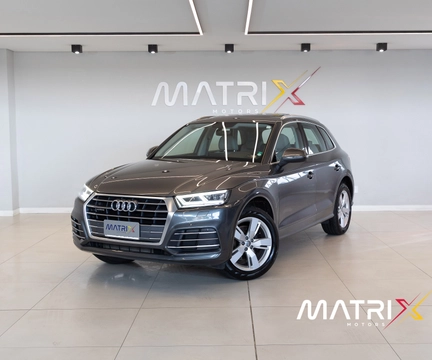 Audi Q5 2020 Cinza — foto 1 de 3