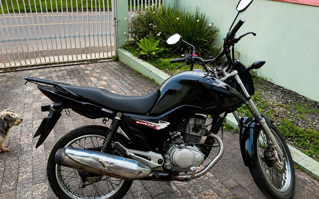 imagem-https://www.socarrao.com.br/sc-vehicle-images-prod/3104740/1786184242553-SU1HLTIwMjYwODA4LVdBMDAwMi5qcGc.jpg