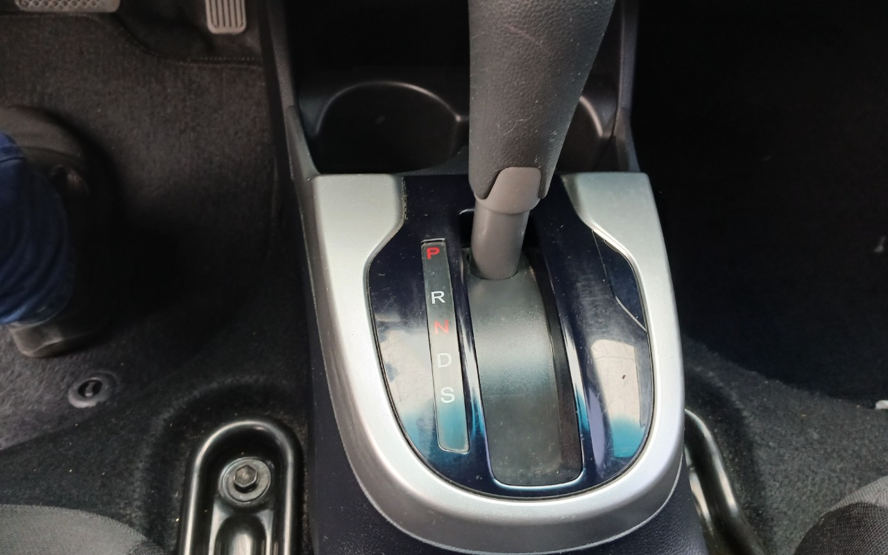 imagem-https://www.socarrao.com.br/sc-vehicle-images-prod/3104964/1786191589057-MTc4NjE5MTM0NjEyMjUzMjg4MDIyMTUxMTY2OTY1MjAuanBn.jpg