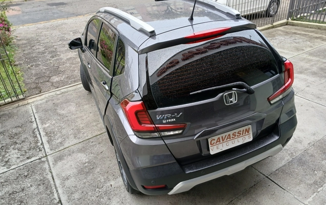 imagem-https://www.socarrao.com.br/sc-vehicle-images-prod/3104964/1786191589267-MTc4NjE5MTM5MDcxMDEyODUzODY4OTE5MjQ2MzU3MDguanBn.jpg