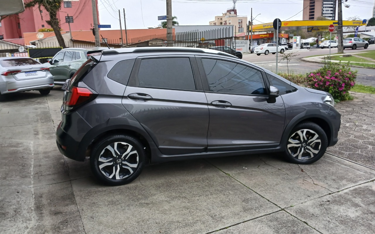 imagem-https://www.socarrao.com.br/sc-vehicle-images-prod/3104964/1786191589469-MTc4NjE5MTQ0MDczODIwMDYzOTQ4NjE5ODEzMjQ5MS5qcGc.jpg