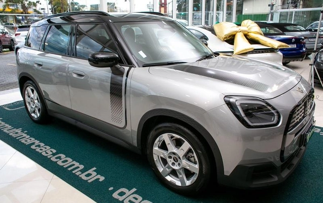imagem-https://www.socarrao.com.br/sc-vehicle-images-prod/3105000/1788354512558-8361203_7_B_4b195ffbb8.jpeg