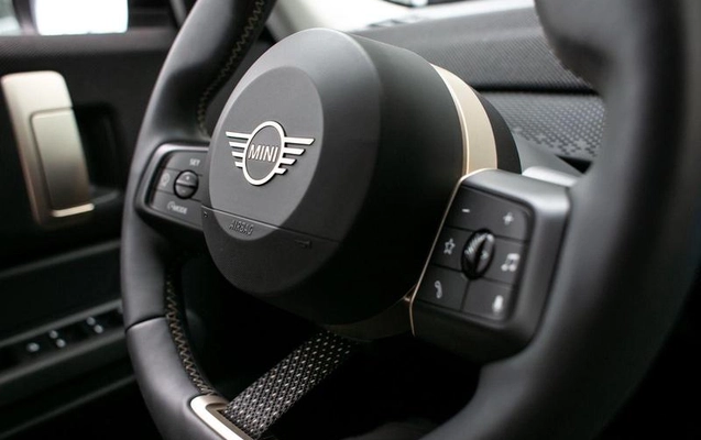 imagem-https://www.socarrao.com.br/sc-vehicle-images-prod/3105000/1788354512569-8361203_16_B_df3093d9c0.jpeg