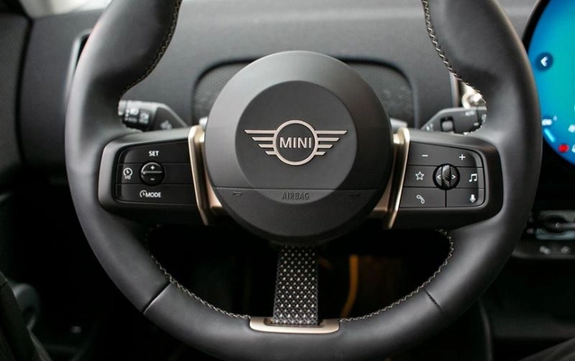 imagem-https://www.socarrao.com.br/sc-vehicle-images-prod/3105000/1788354512571-8361203_16_B_64c76f0ee5.jpeg