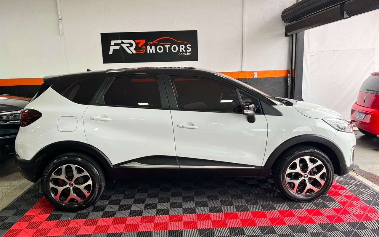 imagem-https://www.socarrao.com.br/sc-vehicle-images-prod/3105175/1786195942414-V2hhdHNBcHAgSW1hZ2UgMjAyNi0wOC0wNiBhdCAwOS4zNi41NSAoMSkuanBlZw.jpeg