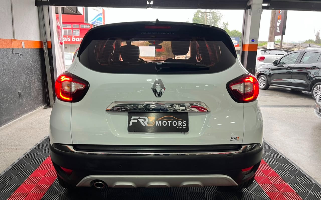 imagem-https://www.socarrao.com.br/sc-vehicle-images-prod/3105175/1786195942581-V2hhdHNBcHAgSW1hZ2UgMjAyNi0wOC0wNiBhdCAwOS4zNi41NCAoMykuanBlZw.jpeg