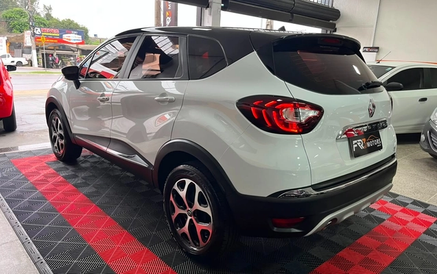 imagem-https://www.socarrao.com.br/sc-vehicle-images-prod/3105175/1786195942685-V2hhdHNBcHAgSW1hZ2UgMjAyNi0wOC0wNiBhdCAwOS4zNi41NCAoMikuanBlZw.jpeg