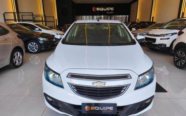 imagem-https://www.socarrao.com.br/sc-vehicle-images-prod/3105190/1788379681555-8349779_2_B_94ea358062.jpeg