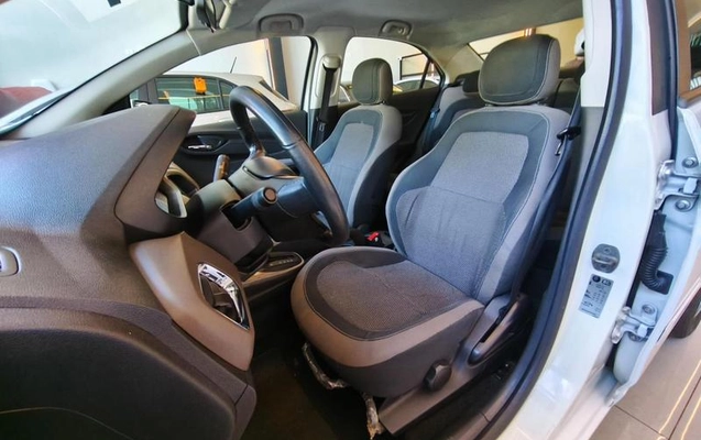 imagem-https://www.socarrao.com.br/sc-vehicle-images-prod/3105190/1788379681637-8349779_12_B_abd38a8c9e.jpeg
