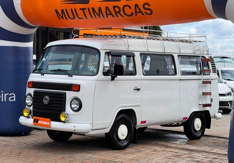 Volkswagen Kombi 2012 Branco — foto 1 de 3