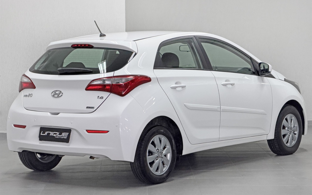imagem-https://www.socarrao.com.br/sc-vehicle-images-prod/3105217/1786197044082-aW1hZ2UwMDAwOC5qcGc.jpg
