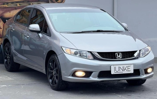 imagem-https://www.socarrao.com.br/sc-vehicle-images-prod/3105240/1788468840166-8361582_3_B_1d68a66a3c.jpeg