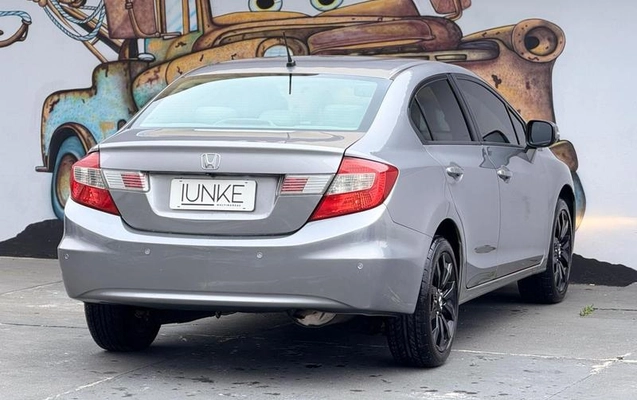 imagem-https://www.socarrao.com.br/sc-vehicle-images-prod/3105240/1788468840199-8361582_4_B_fe301c3a36.jpeg