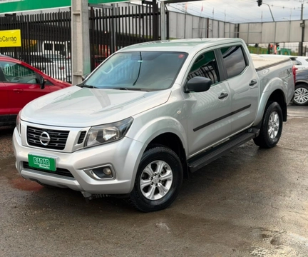 Nissan Frontier 2021 Prata — foto 1 de 3
