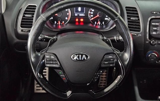 imagem-https://www.socarrao.com.br/sc-vehicle-images-prod/3105273/1787583596072-8360052_14_B_260128d48a.jpeg