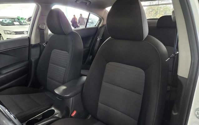 imagem-https://www.socarrao.com.br/sc-vehicle-images-prod/3105273/1787583596096-8360052_22_B_dcbc9dade9.jpeg