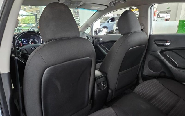 imagem-https://www.socarrao.com.br/sc-vehicle-images-prod/3105273/1787583596098-8360052_12_B_6cc6f3766e.jpeg