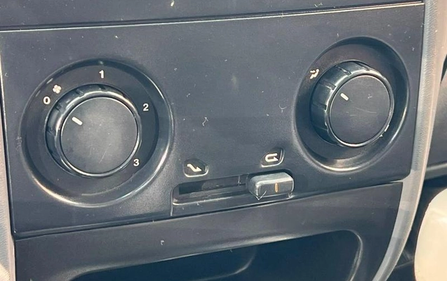 imagem-https://www.socarrao.com.br/sc-vehicle-images-prod/3105283/1786197944500-8145453_2_B_9350efef59.jpeg