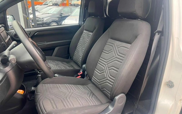 imagem-https://www.socarrao.com.br/sc-vehicle-images-prod/3105292/1786197952963-8331476_0_B_4869d12b31.jpeg