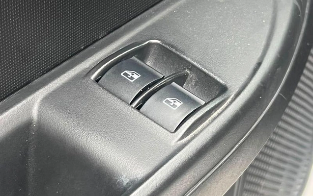 imagem-https://www.socarrao.com.br/sc-vehicle-images-prod/3105292/1786197952963-8331476_5_B_0cee3ae6ab.jpeg