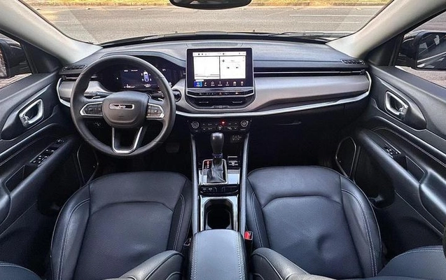 imagem-https://www.socarrao.com.br/sc-vehicle-images-prod/3105326/1786198753740-7828225_12_B_31b8011d35.jpeg