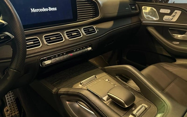 imagem-https://www.socarrao.com.br/sc-vehicle-images-prod/3105328/1789595668427-8361715_13_B_0c8e96e29f.jpeg