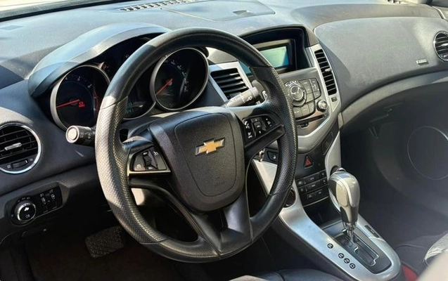 imagem-https://www.socarrao.com.br/sc-vehicle-images-prod/3105344/1786199146659-8031669_12_B_f83b504ad0.jpeg
