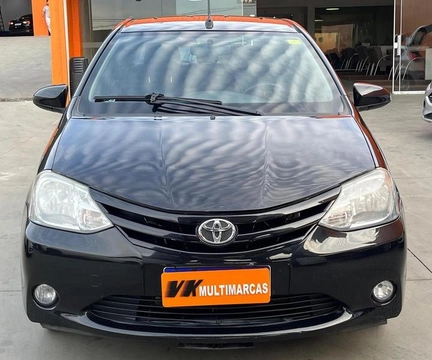 Toyota Etios 2017 Preto — foto 1 de 3