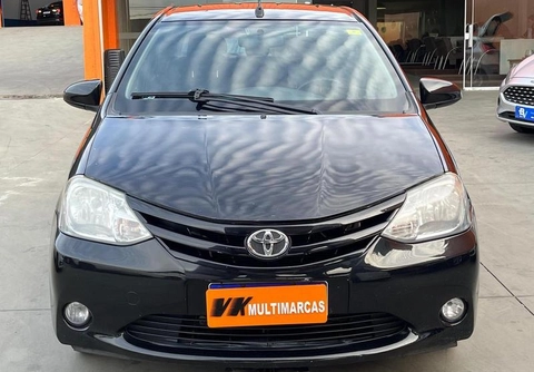 Toyota Etios 2017 Preto — foto 1 de 3
