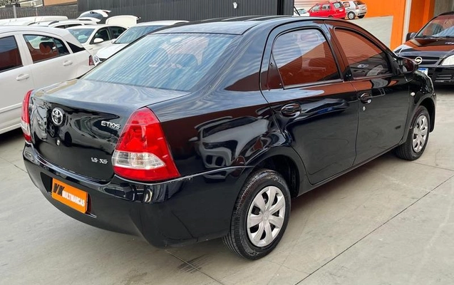 imagem-https://www.socarrao.com.br/sc-vehicle-images-prod/3105349/1786199240119-8093367_1_B_d72fe5305b.jpeg