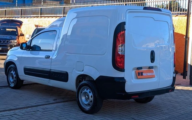 imagem-https://www.socarrao.com.br/sc-vehicle-images-prod/3105363/1786199503483-8079606_2_B_580eb2039d.jpeg