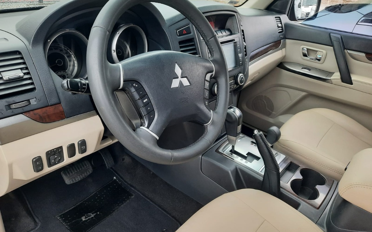 imagem-https://www.socarrao.com.br/sc-vehicle-images-prod/3105368/1786199657108-V2hhdHNBcHAgSW1hZ2UgMjAyNi0wOC0wOCBhdCAxMC4xNS4wNi5qcGVn.jpeg