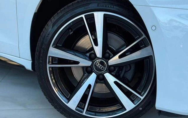 imagem-https://www.socarrao.com.br/sc-vehicle-images-prod/3105452/1788378160790-8323017_10_B_c1bd30e319.jpeg