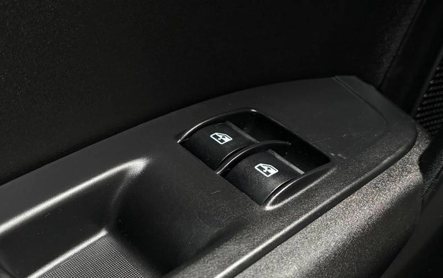 imagem-https://www.socarrao.com.br/sc-vehicle-images-prod/3105470/1786201048721-8157558_2_B_b5555cab7c.jpeg