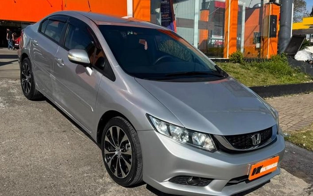 imagem-https://www.socarrao.com.br/sc-vehicle-images-prod/3105481/1786201123249-8282233_13_B_5cbd259f81.jpeg
