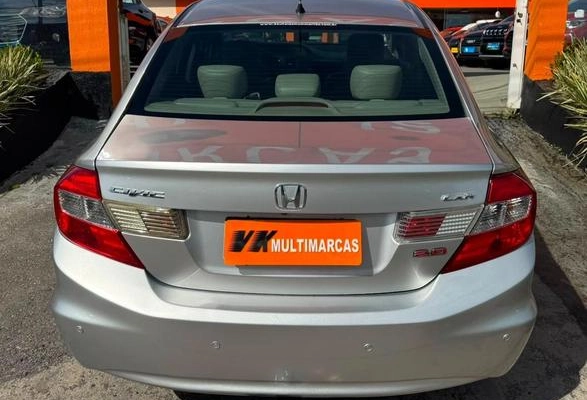 imagem-https://www.socarrao.com.br/sc-vehicle-images-prod/3105481/1786201123253-8282233_11_B_5f93c2885b.jpeg