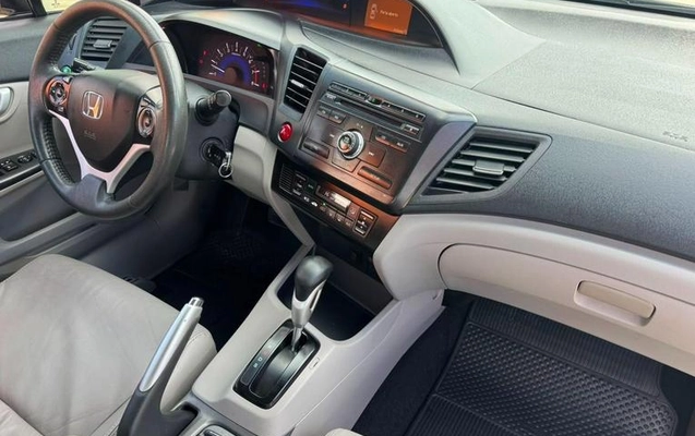 imagem-https://www.socarrao.com.br/sc-vehicle-images-prod/3105481/1786201123260-8282233_7_B_ba073d233e.jpeg